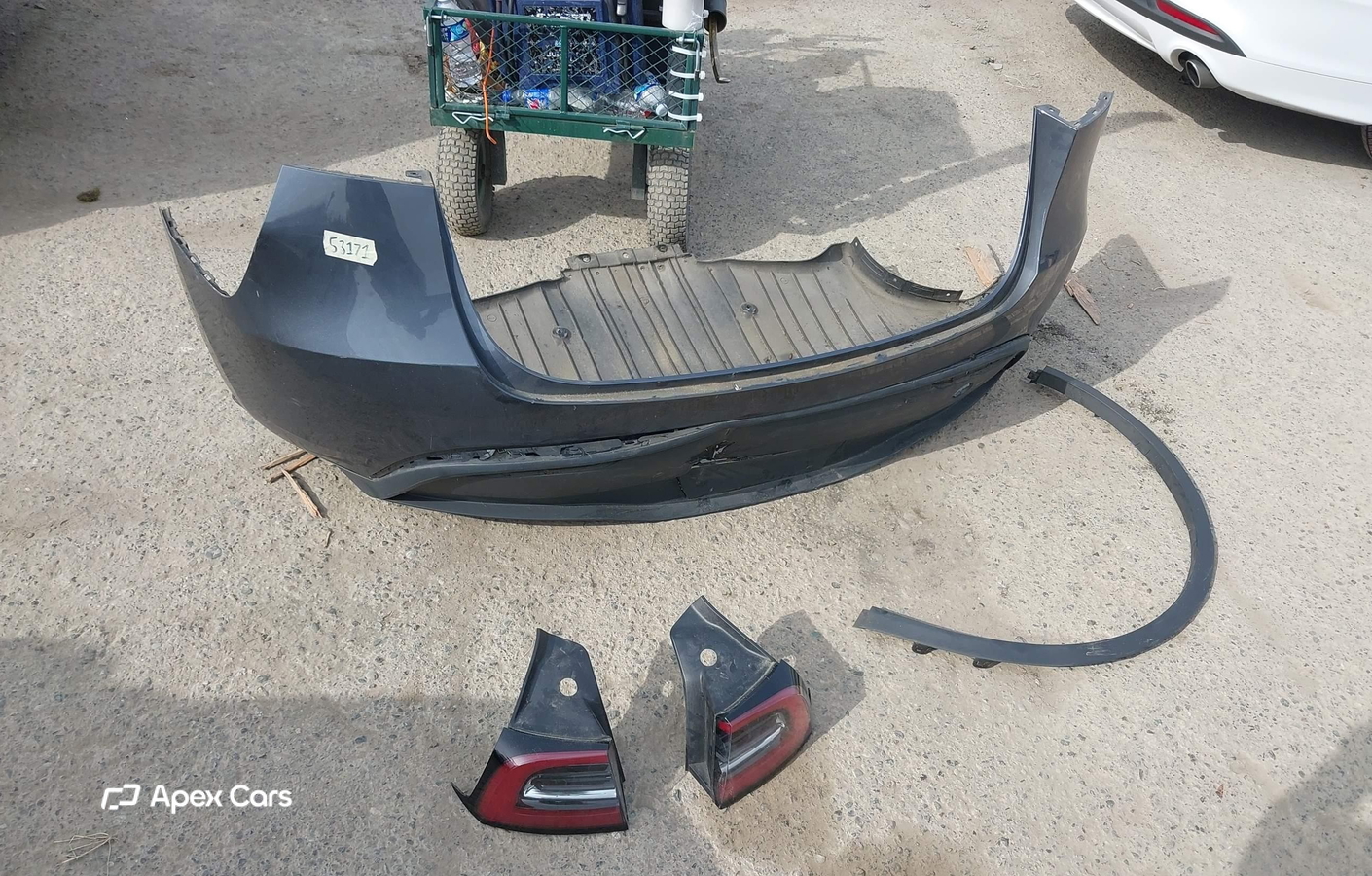 Tesla Model Y 2023