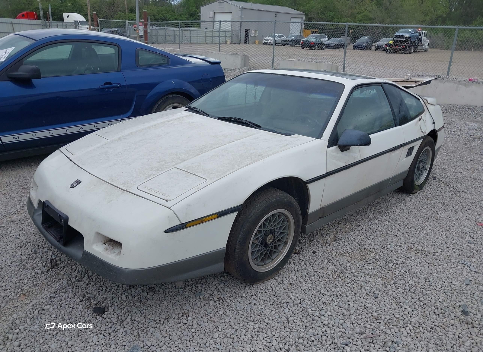 Pontiac Fiero 1987