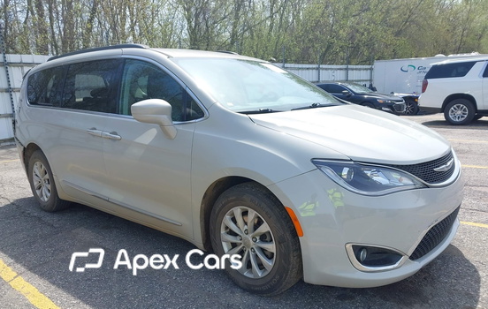 Chrysler Pacifica 2017 - Zdjęcie 1 z 16