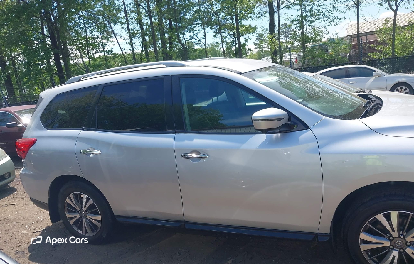 Nissan Pathfinder 2019