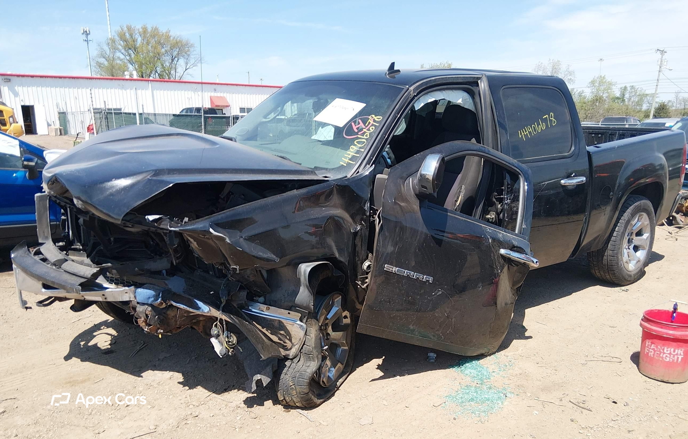 GMC Sierra 2011