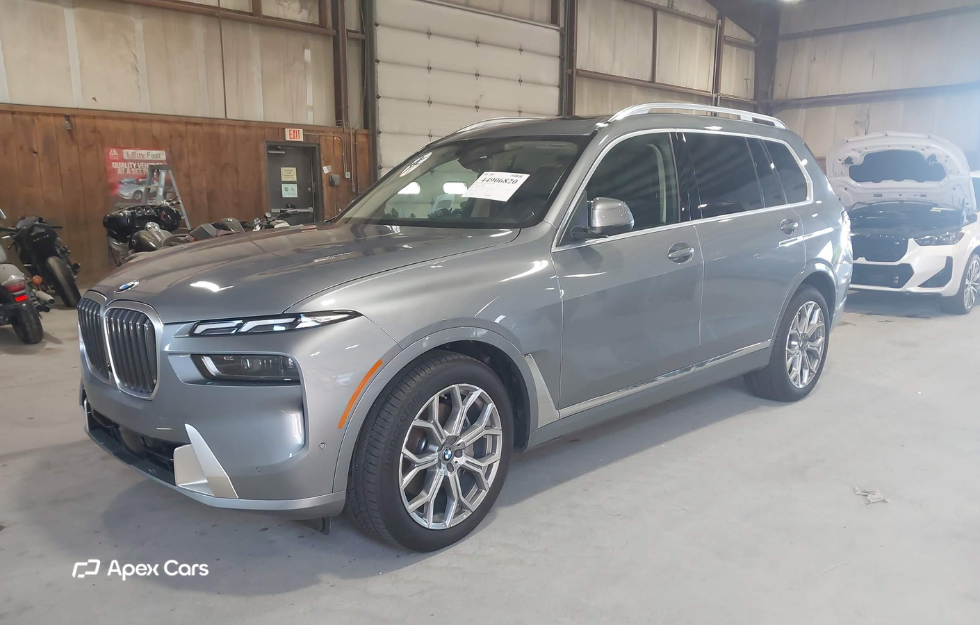BMW X7 2025