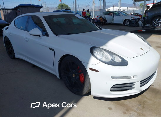 2016 Porsche Panamera - Image 1 of 5