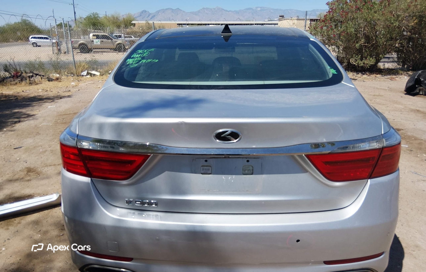 Kia K900 2016