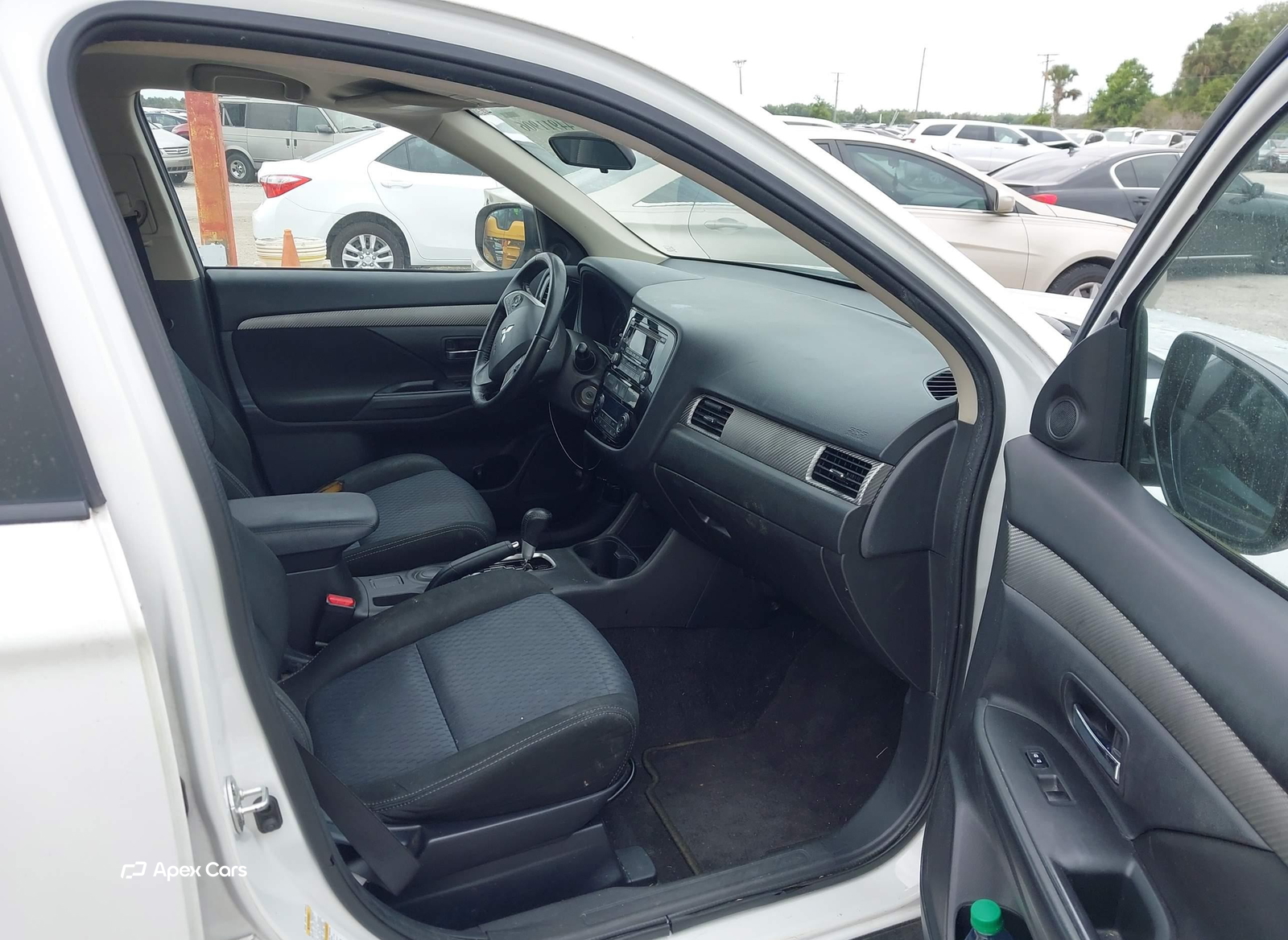 Mitsubishi Outlander 2015