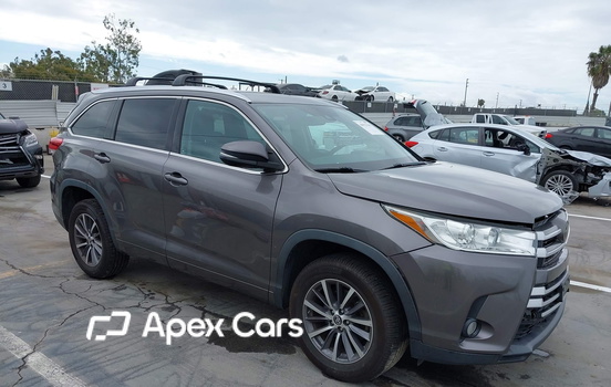 Toyota Highlander 2018 - Image 1 of 16