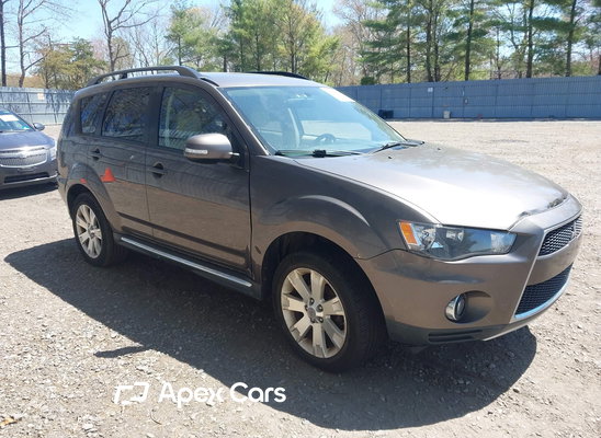 2010 Mitsubishi Outlander - Image 1 of 5
