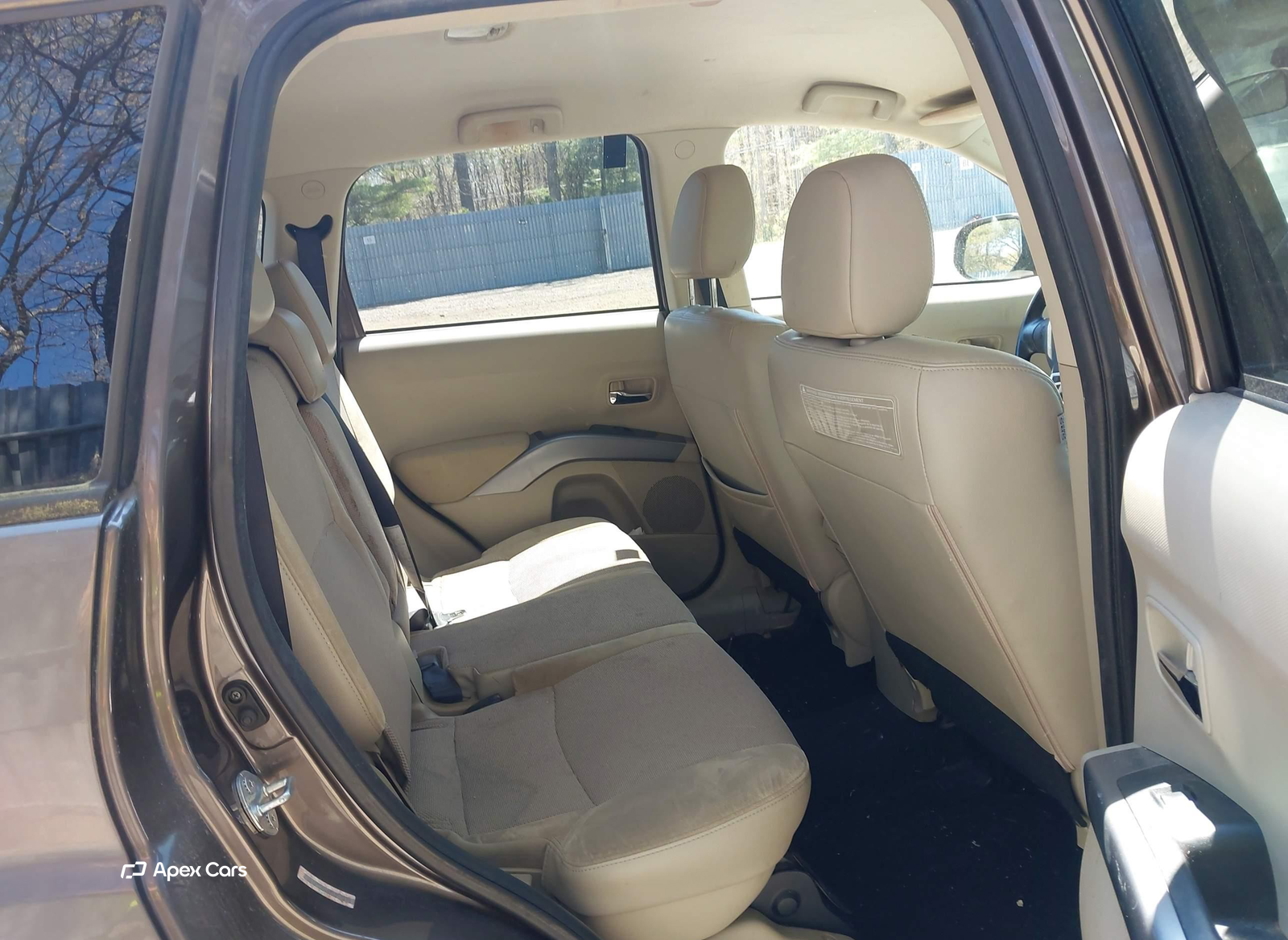 Mitsubishi Outlander 2010