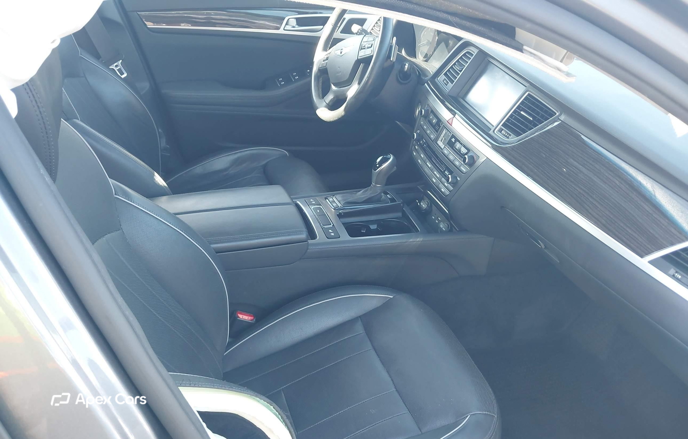 Hyundai Genesis 2015