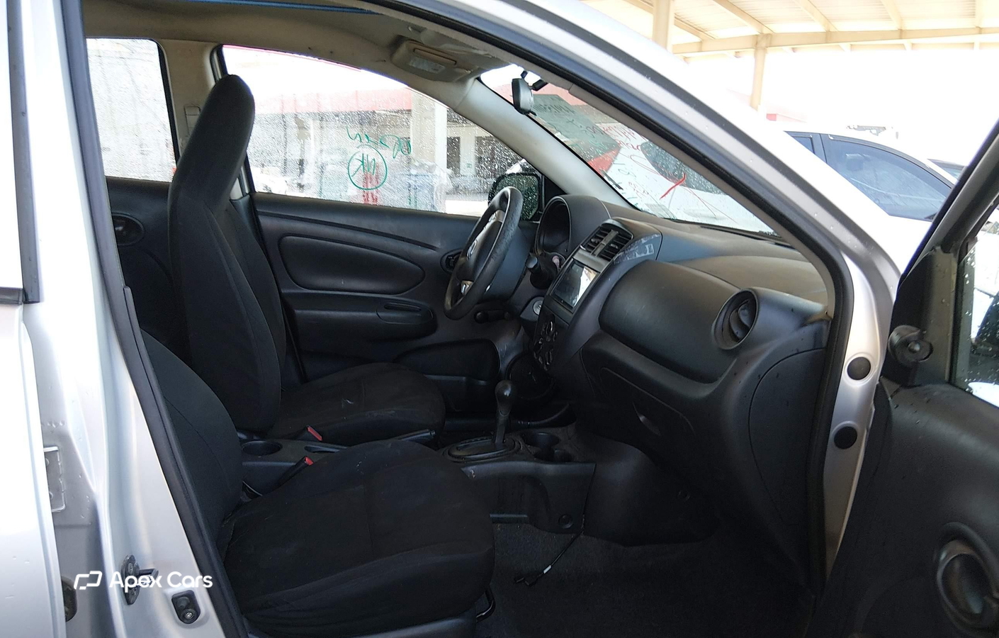 Nissan Versa 2015
