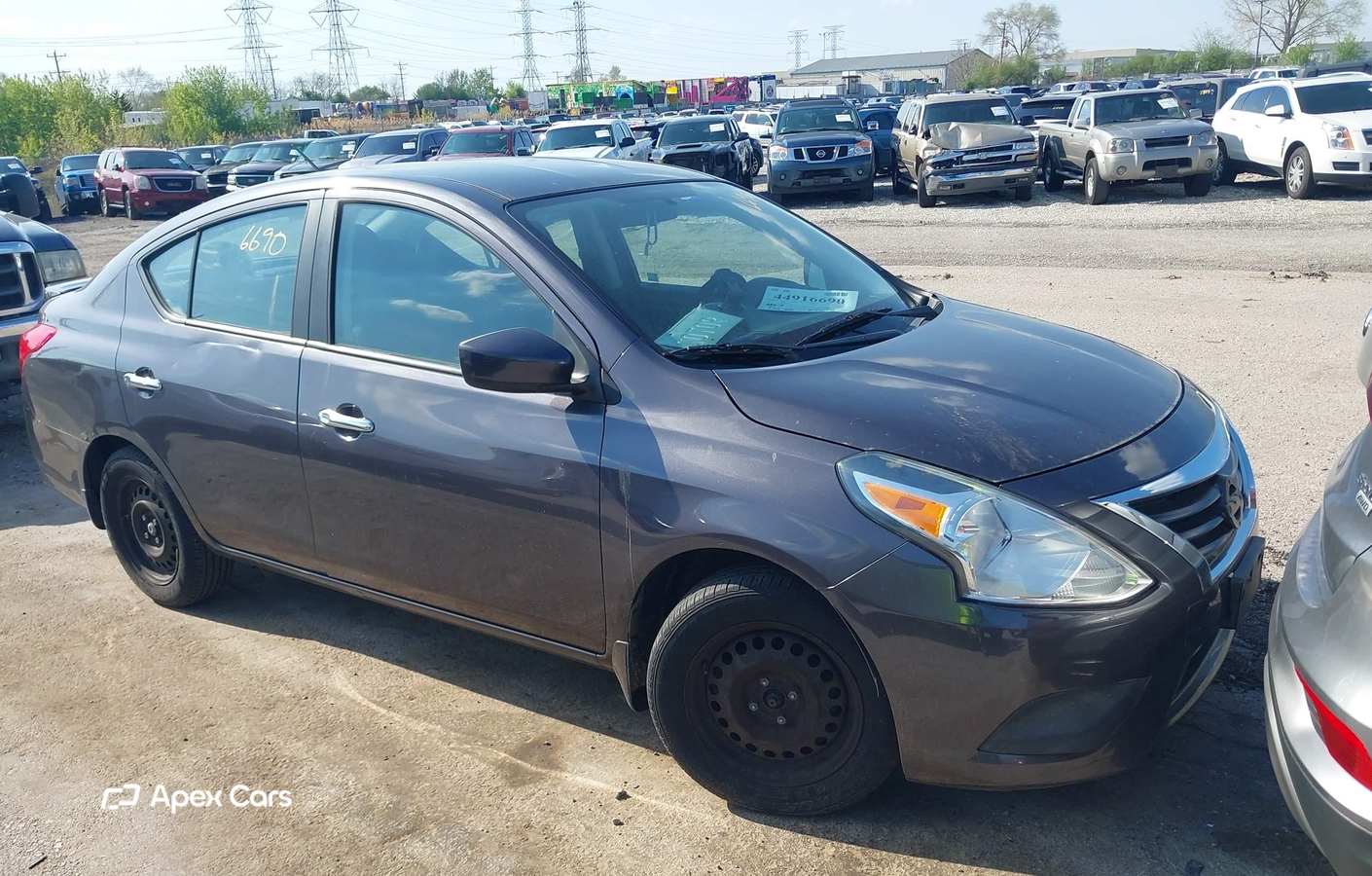 Nissan Versa 2015