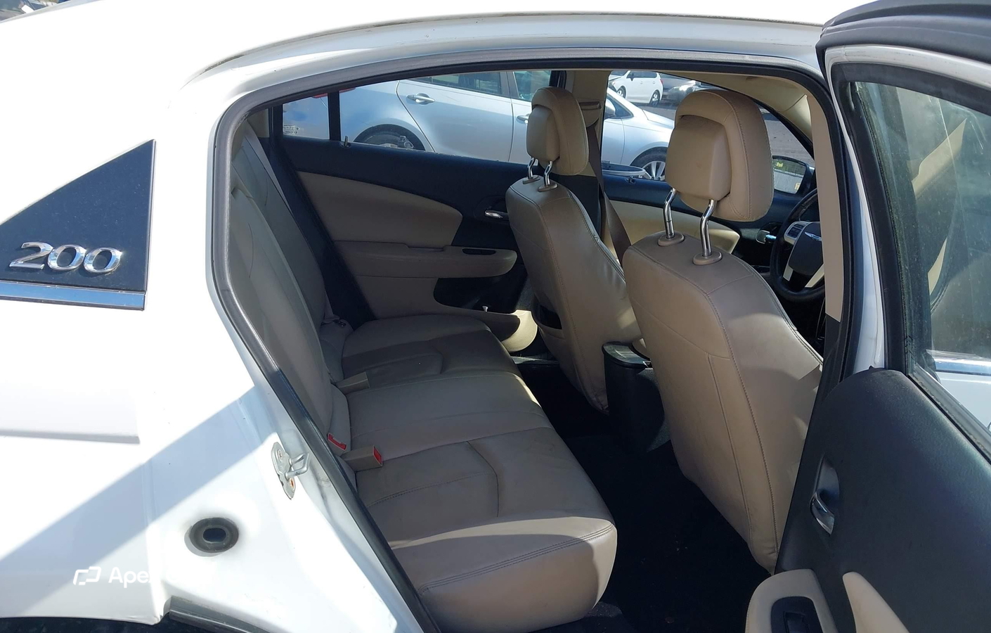 Chrysler 200 2011