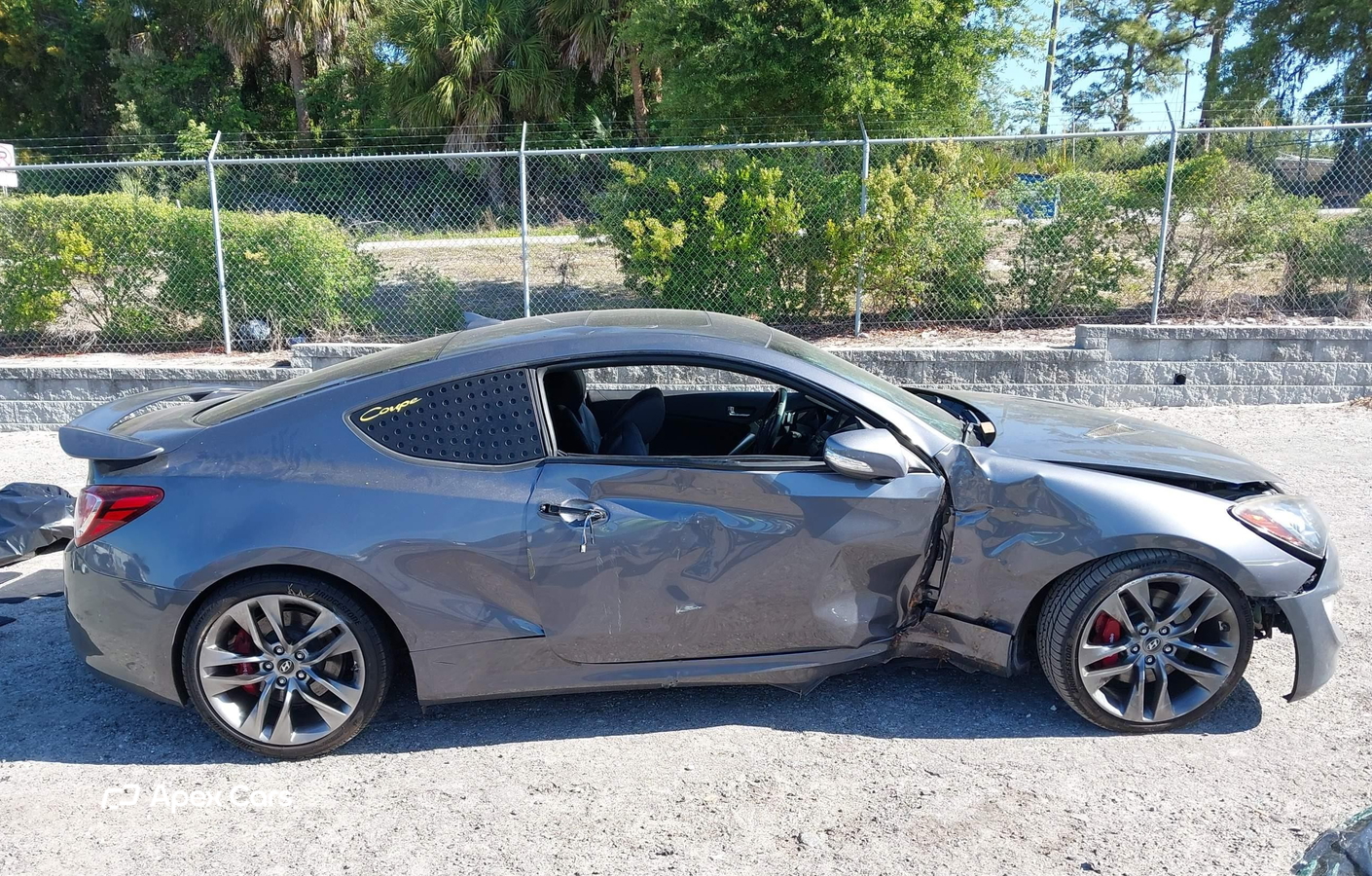 Hyundai Genesis 2015