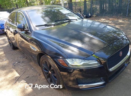 2017 Jaguar XF - Image 1 of 5