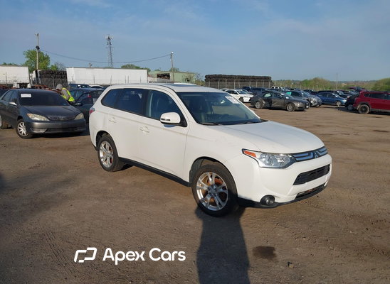 2014 Mitsubishi Outlander - Image 1 of 12
