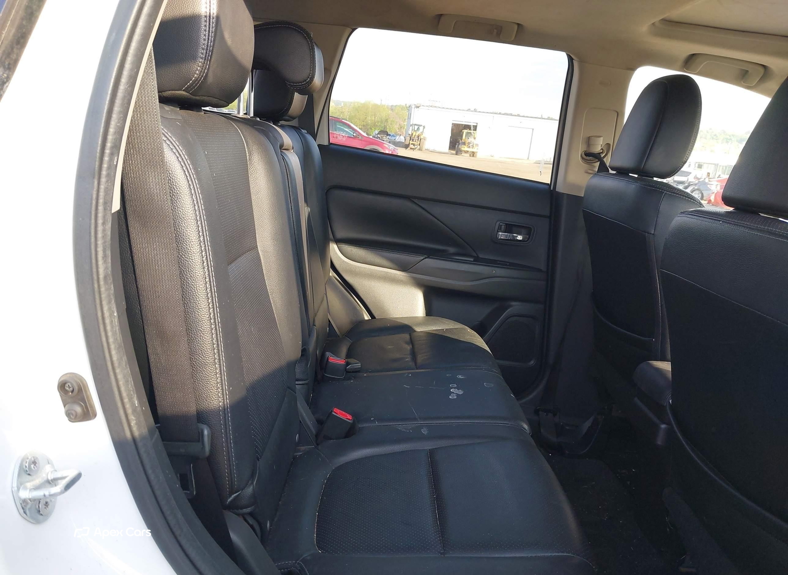 Mitsubishi Outlander 2014