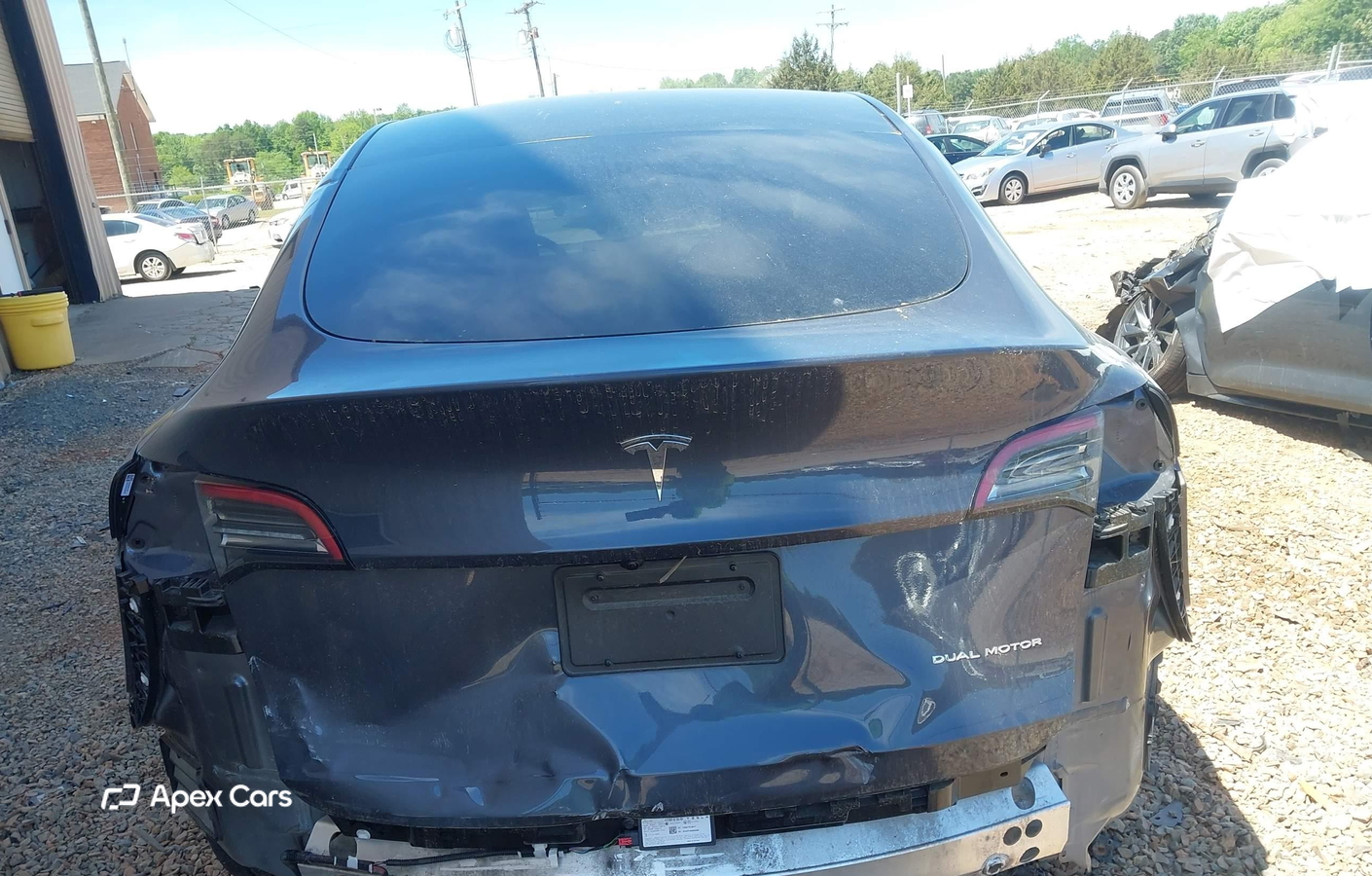 Tesla Model Y 2023