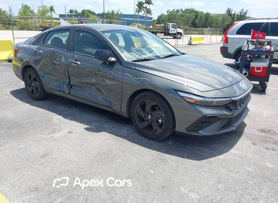 2026 Hyundai Elantra - Zdjęcie 1 z 5