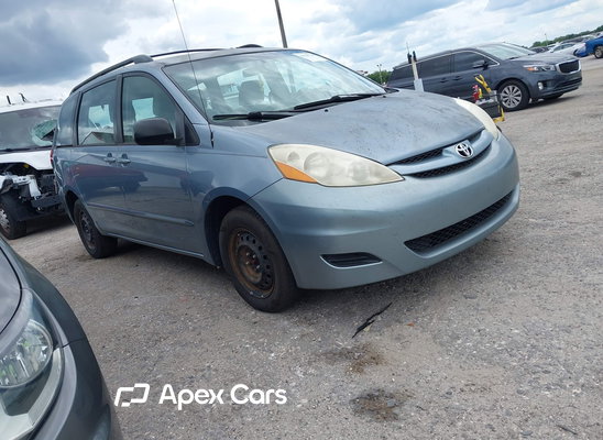 2009 Toyota Sienna - Image 1 of 5