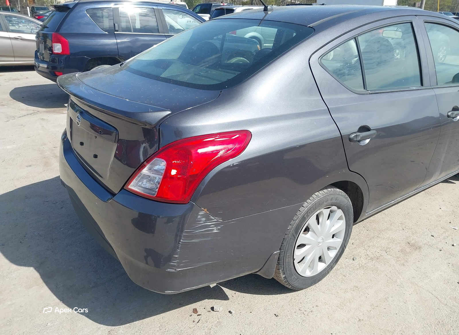 Nissan Versa 2015