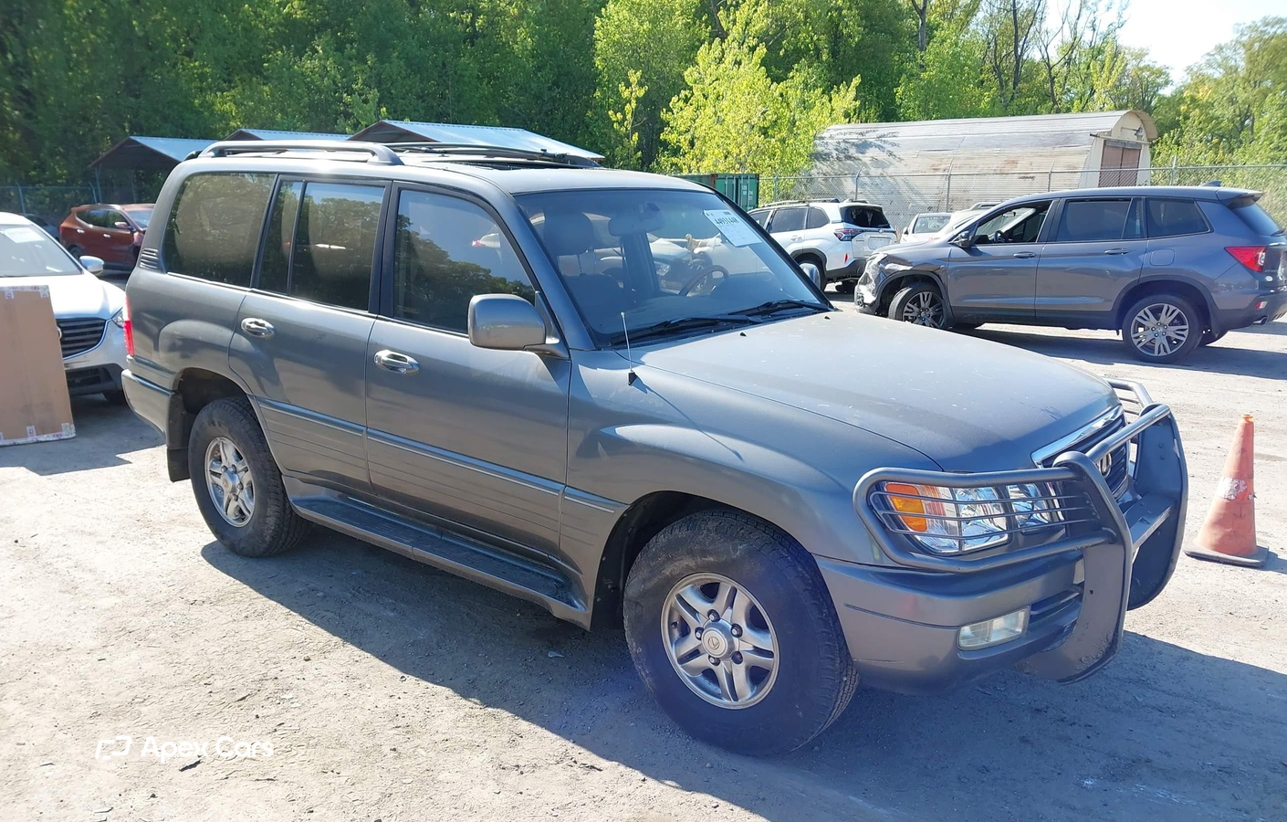 Lexus LX 2001