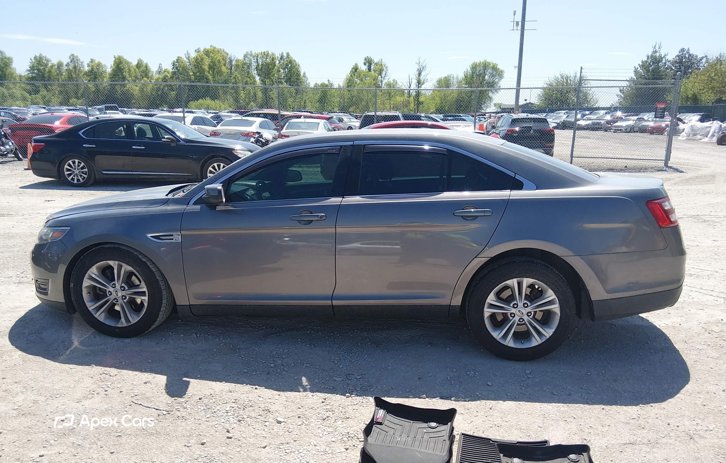 Ford Taurus 2014