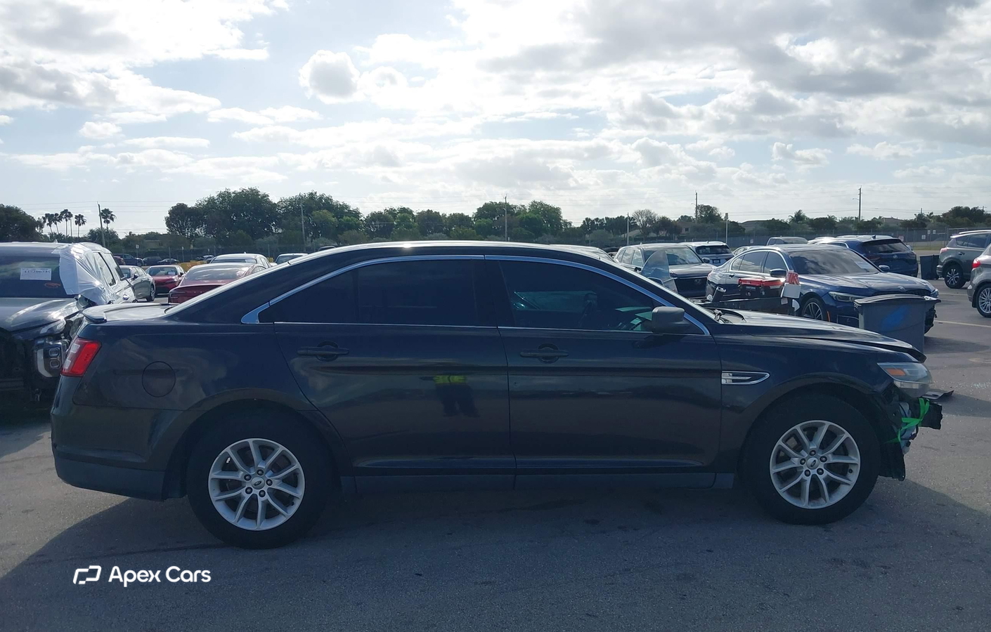 Ford Taurus 2014