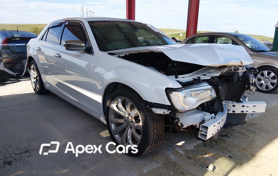 Chrysler 300C 2017 - Image 1 of 18