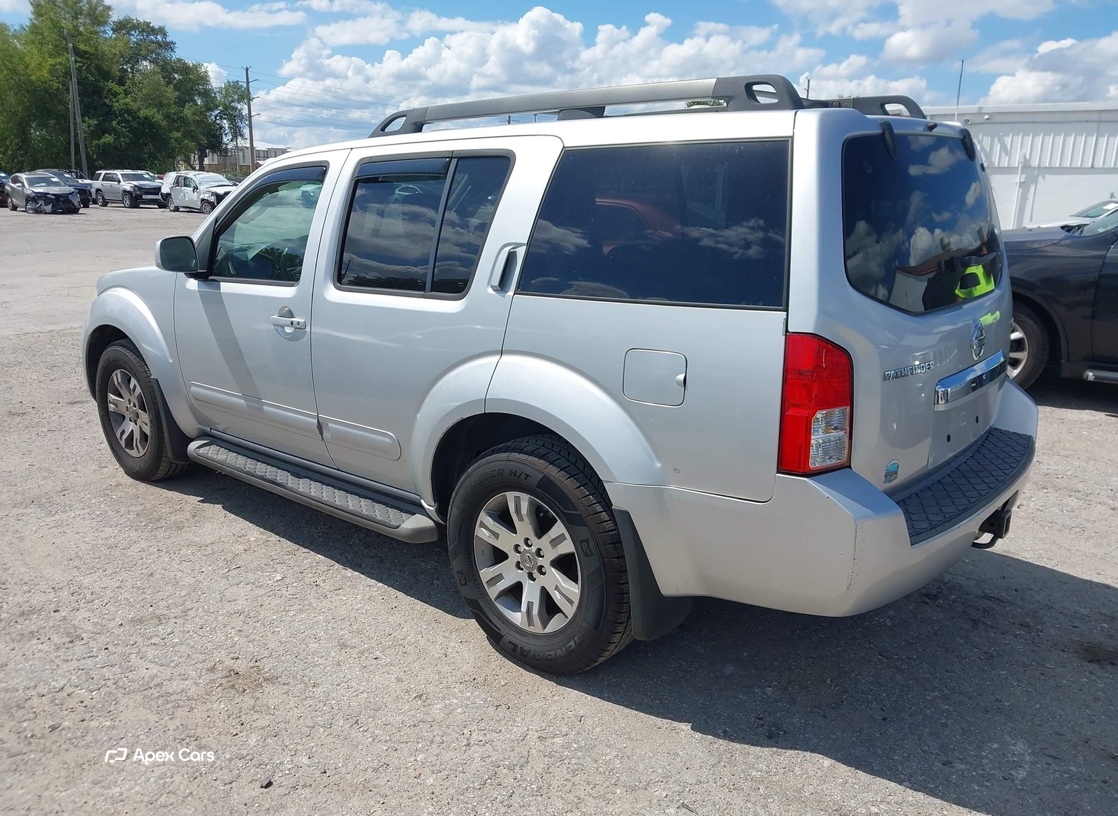 Nissan Pathfinder 2010