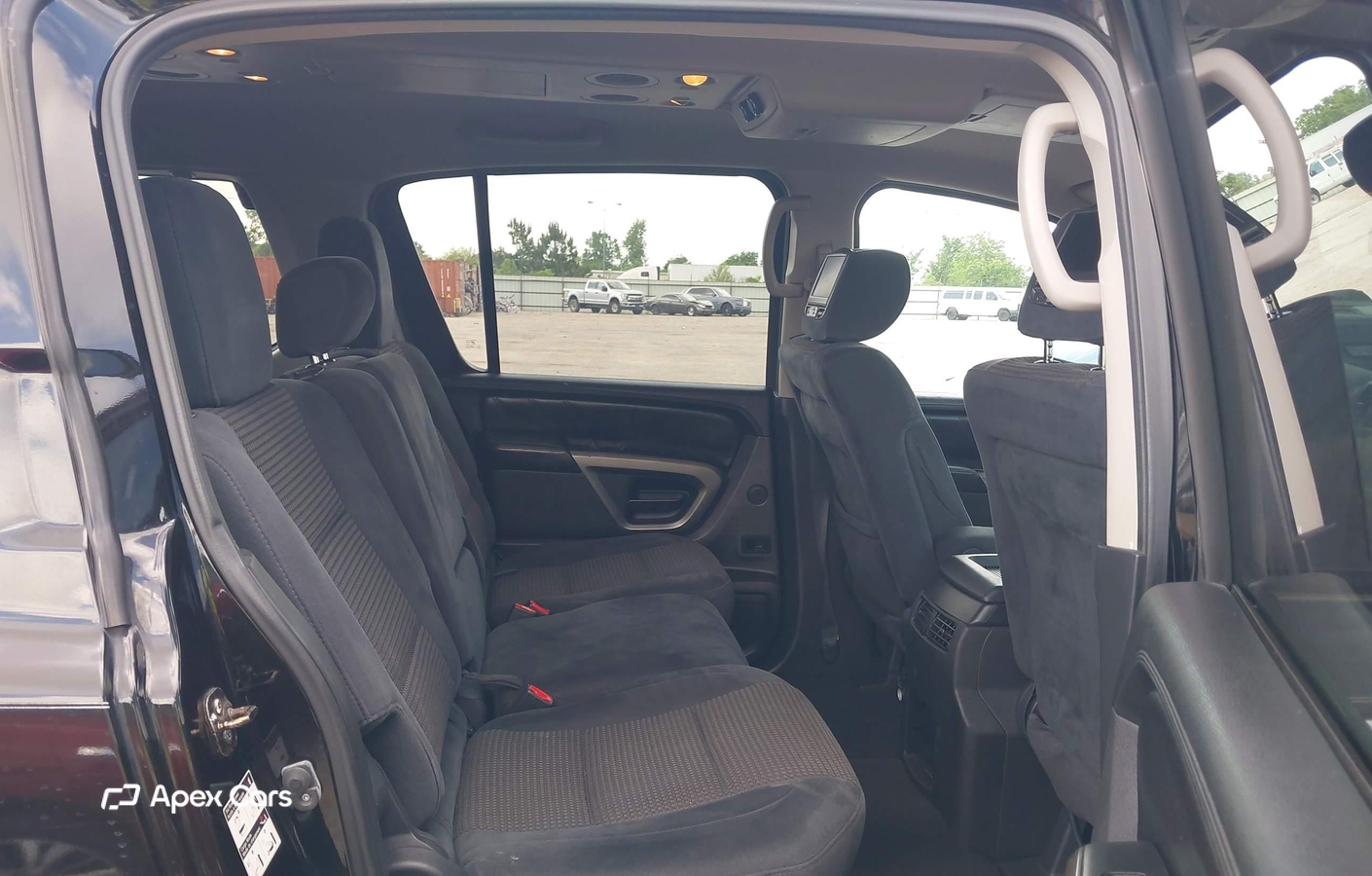 Nissan Armada 2015