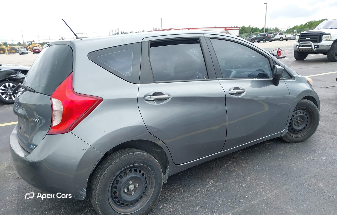 Nissan Versa 2016