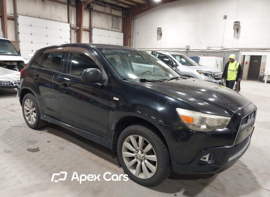 2011 Mitsubishi Outlander - Image 1 of 5