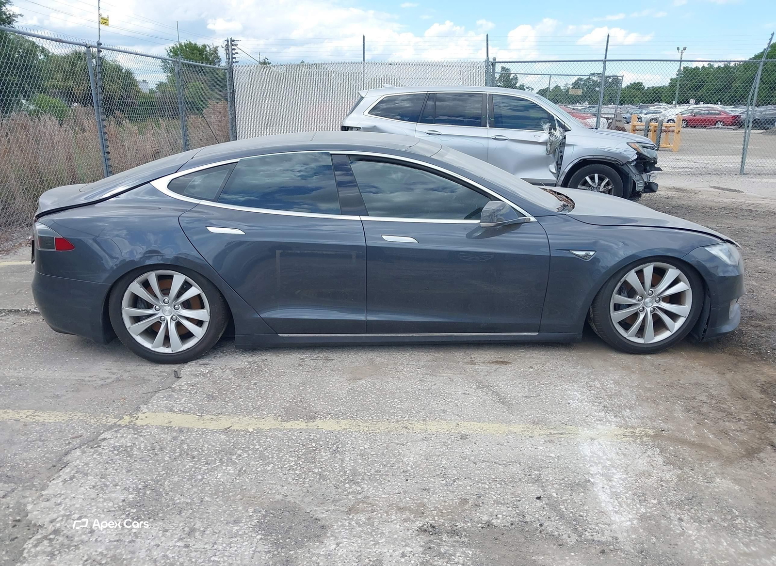 Tesla Model S 2016