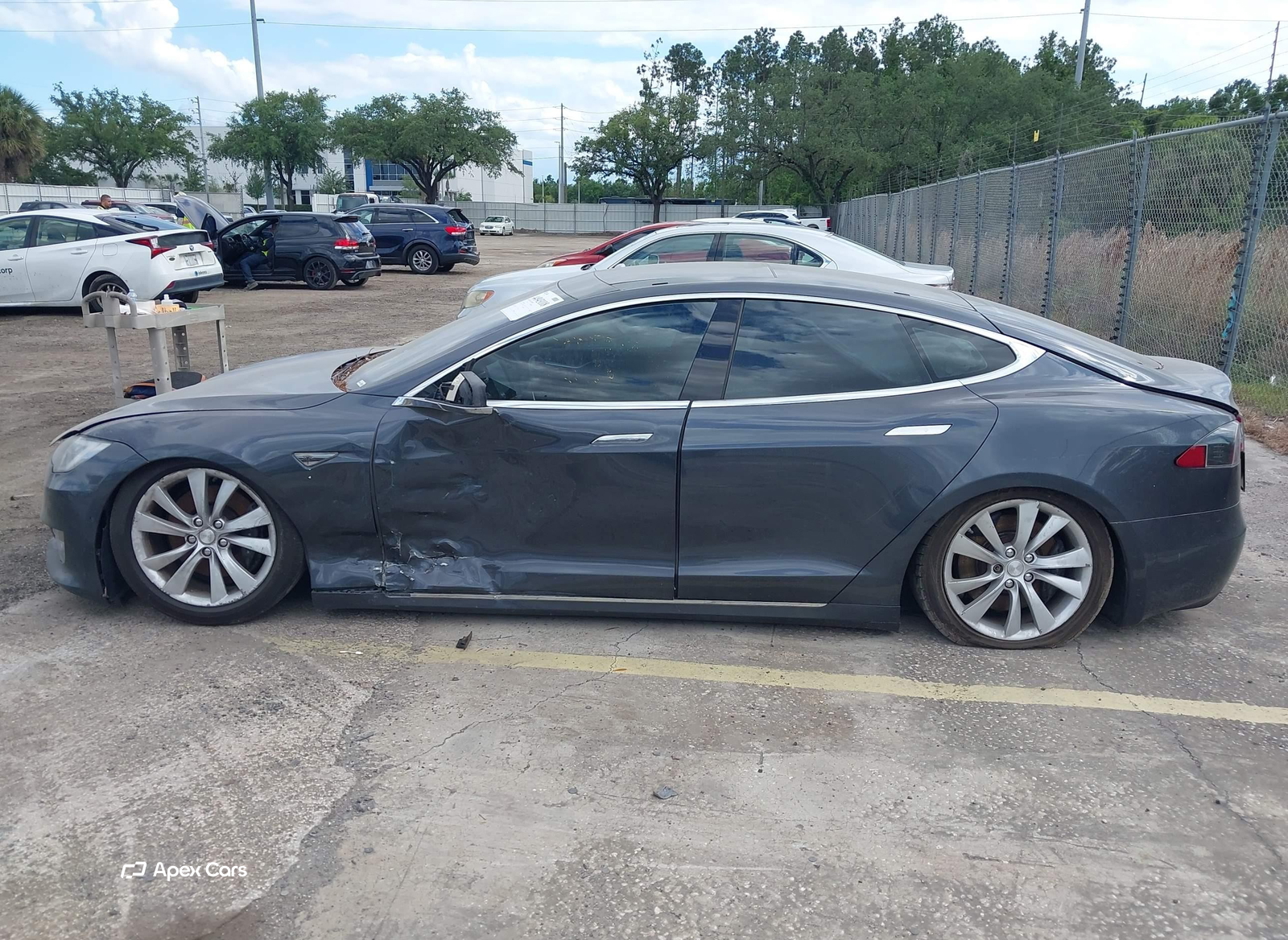 Tesla Model S 2016