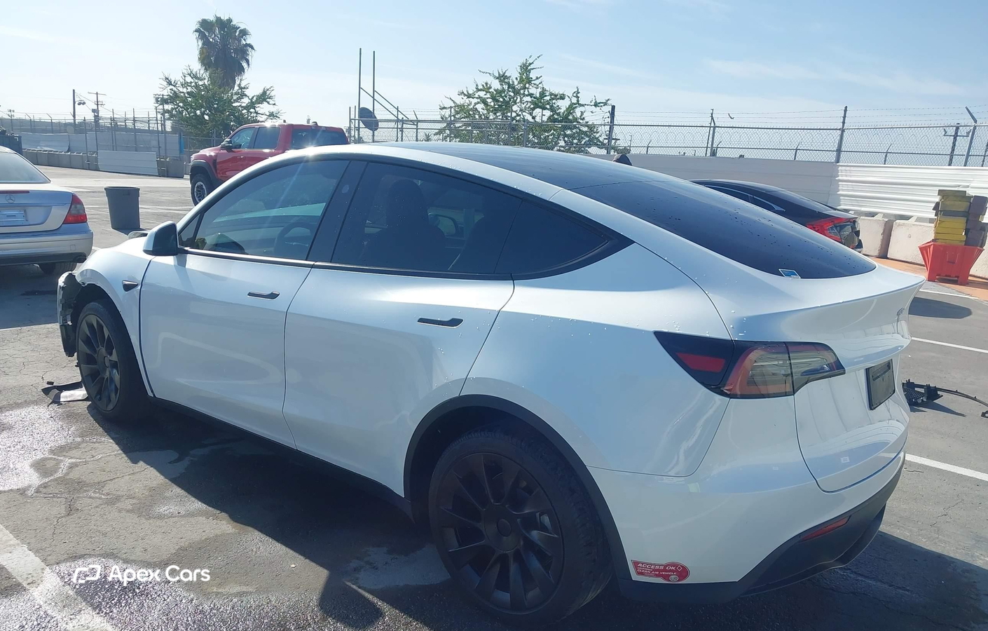 Tesla Model Y 2024