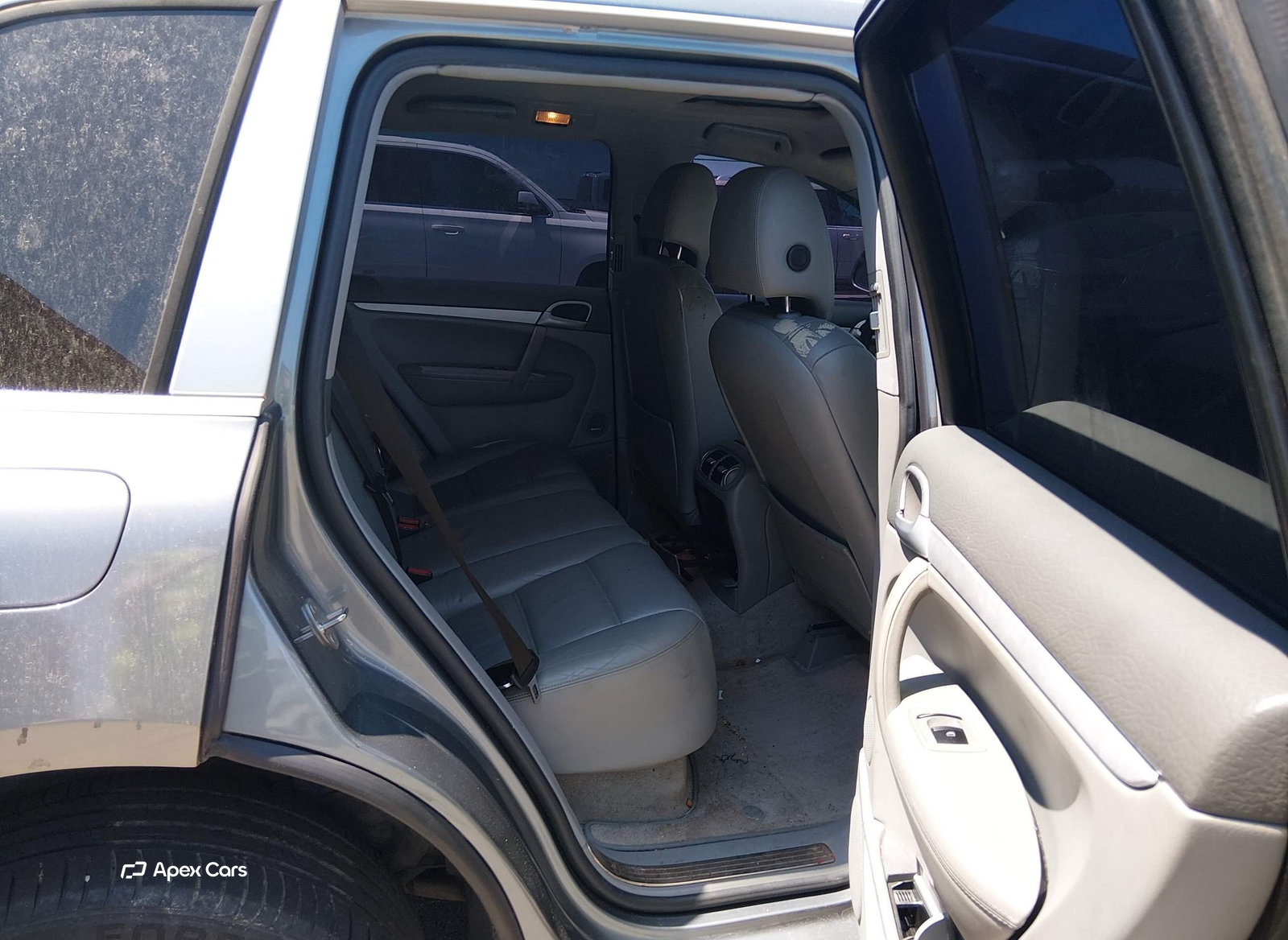 Porsche Cayenne 2004