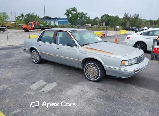 1994 Oldsmobile Cutlass Ciera - Zdjęcie 1 z 5