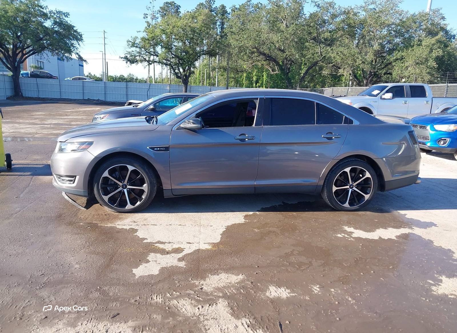 Ford Taurus 2014