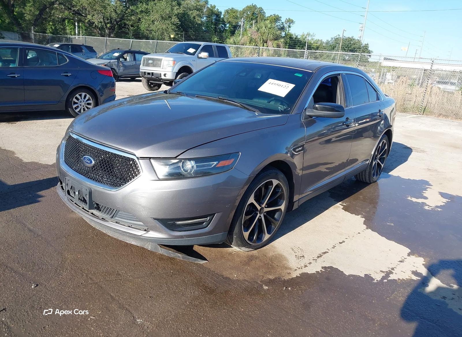 Ford Taurus 2014