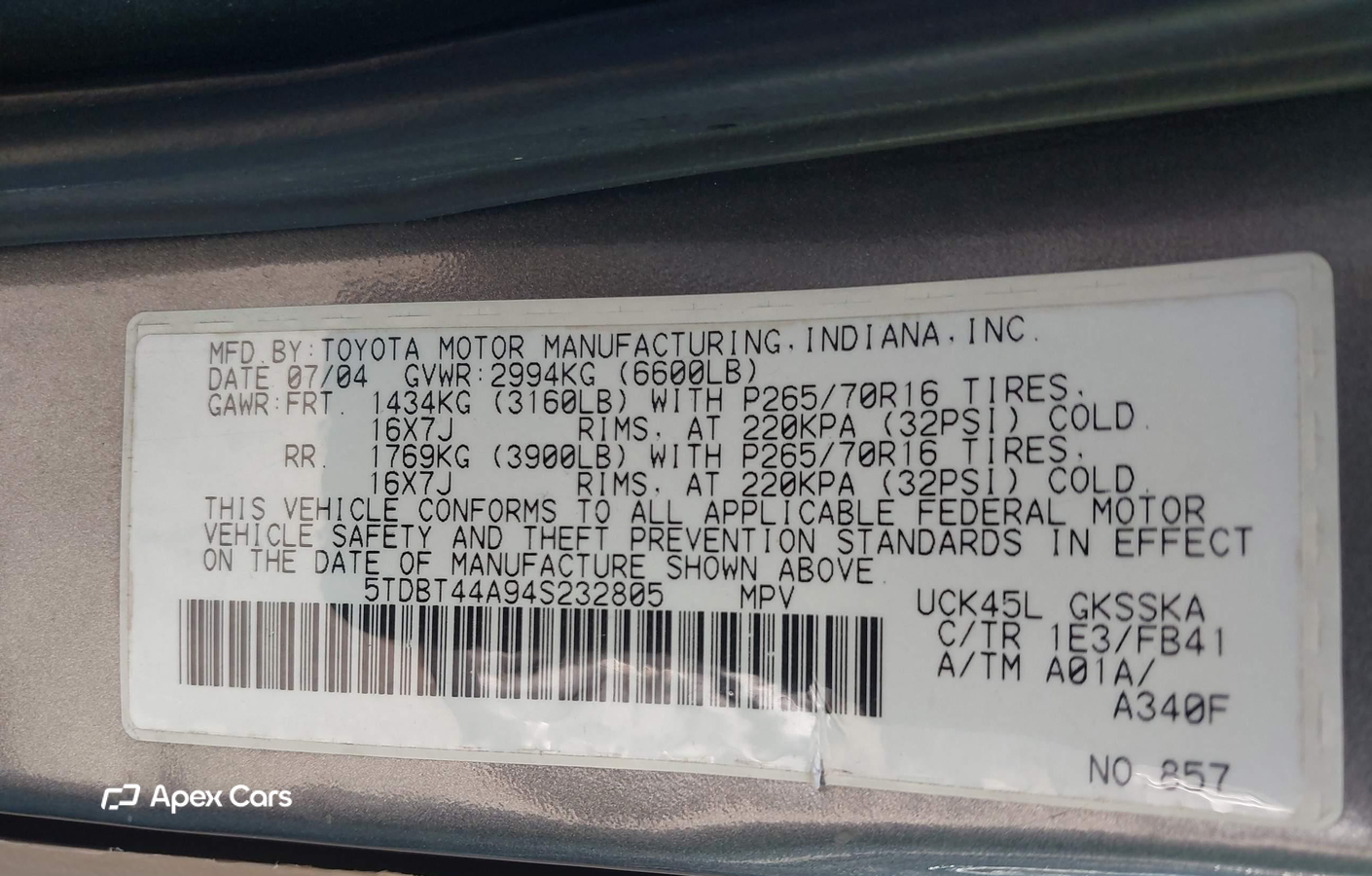 Toyota Sequoia 2004