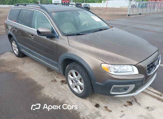 2013 Volvo XC70 - Image 1 of 5