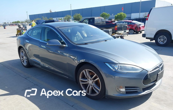 Tesla Model S 2014 - Image 1 of 17