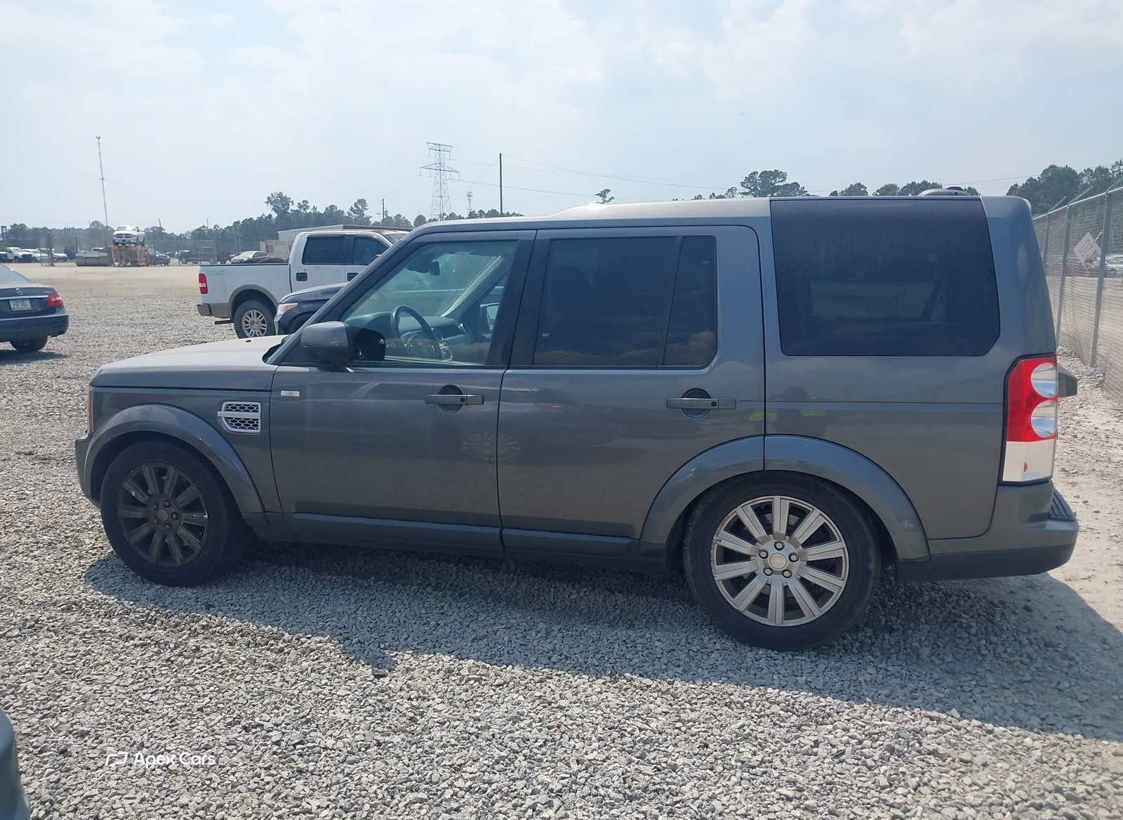 Land Rover LR4 2013