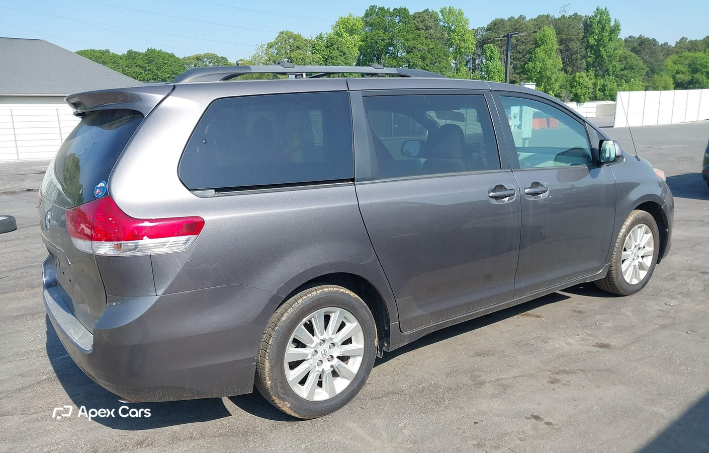 Toyota Sienna 2011