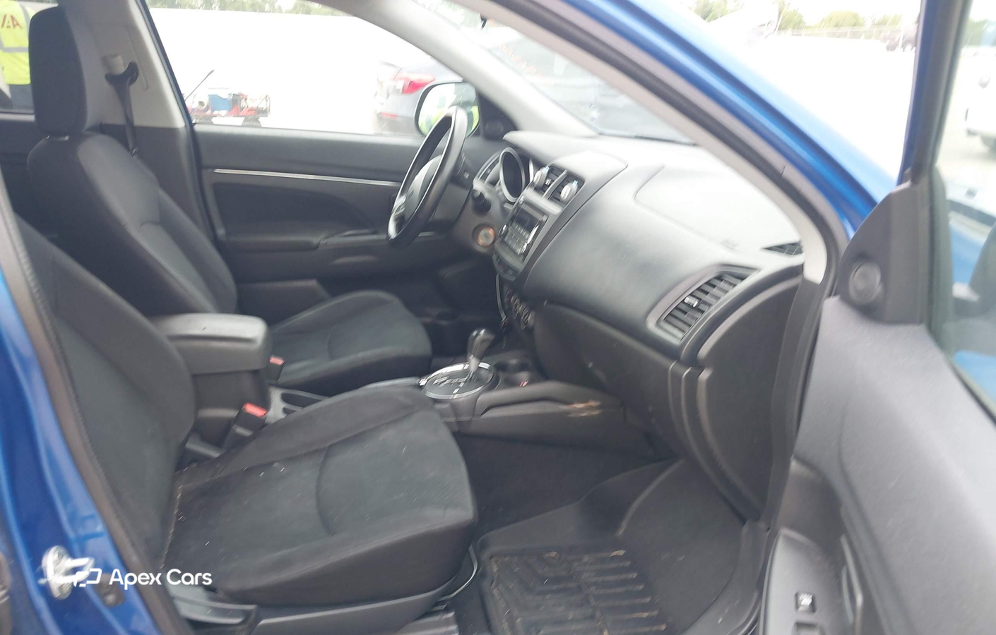 Mitsubishi Outlander 2015