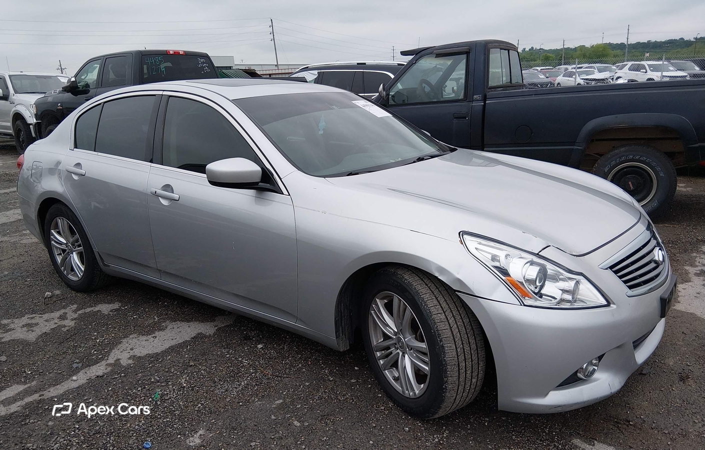 Infiniti G 2011