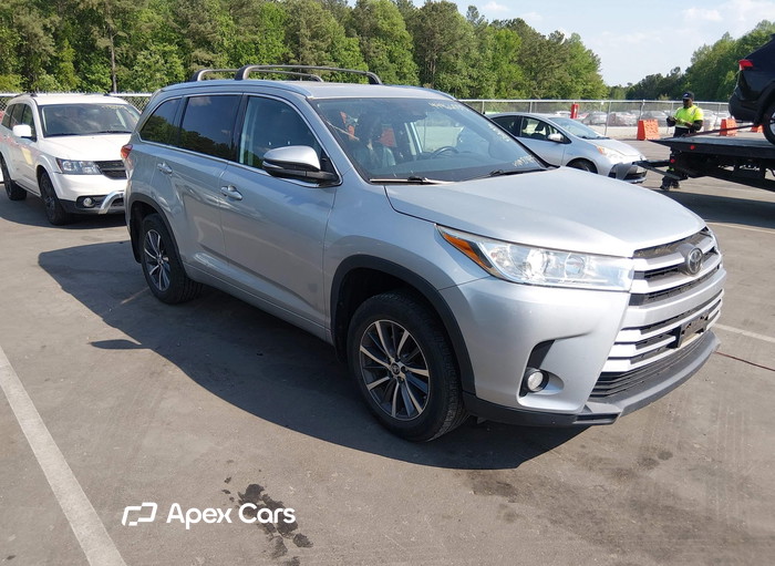 Toyota Highlander 2018 - Image 1 of 16