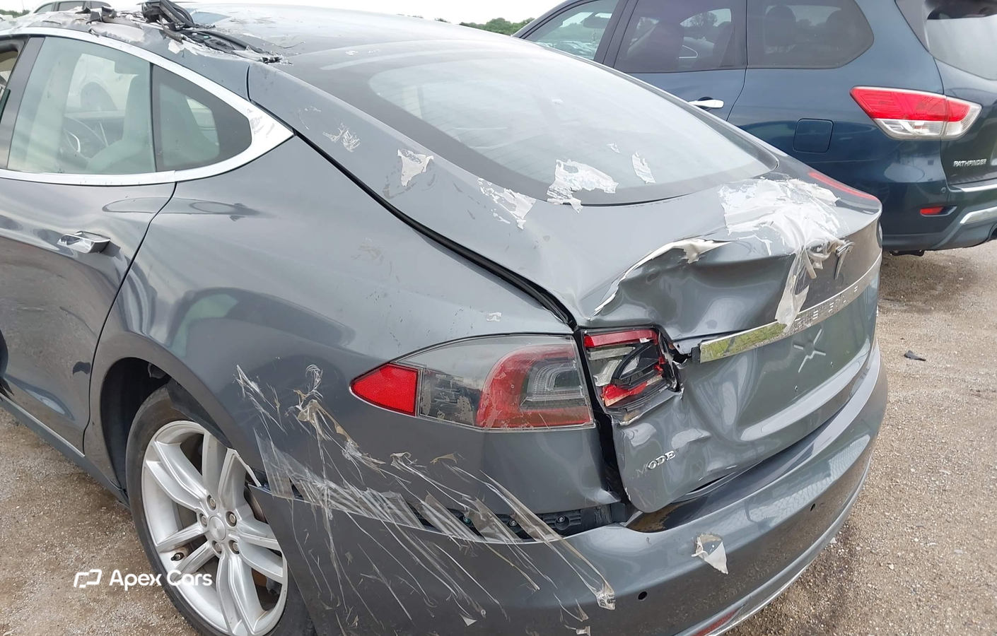 Tesla Model S 2013