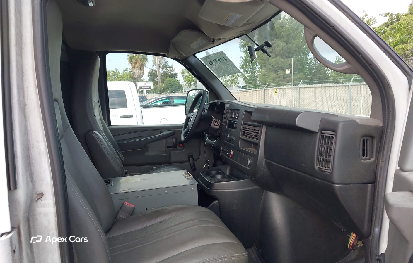 Chevrolet Express 2012