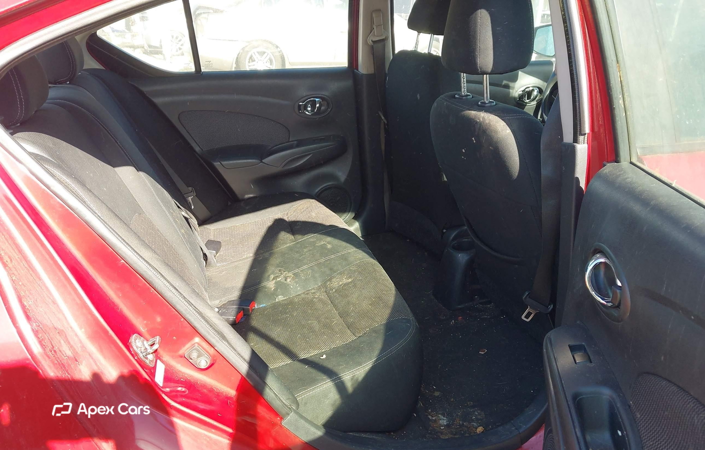 Nissan Versa 2015